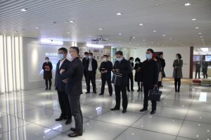 乾程集团接待崂山区委向导到访